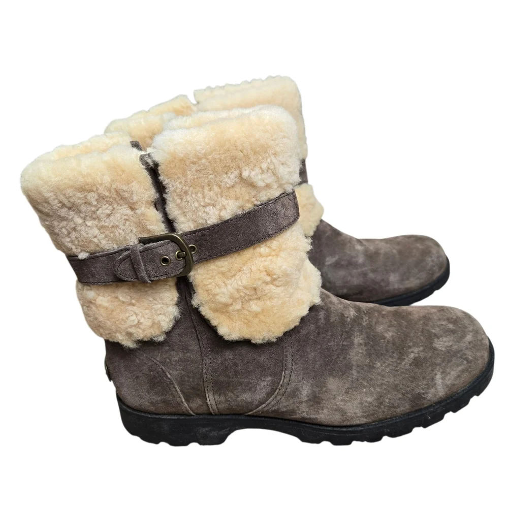 UGG‎ Blayre Leather Sheepskin Boots Womens Sz 9